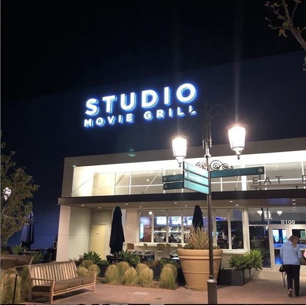 Studio Movie Grill Simi Valley