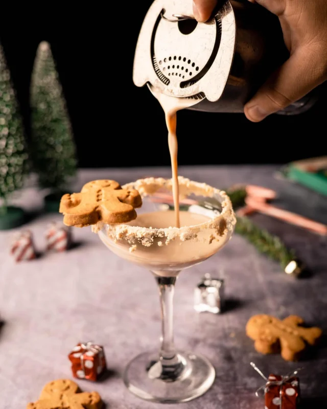 Let the holiday cravings begin! 😍🎄

We’re rounding up some of the best holiday treats in Simi. Here are a few we can’t stop thinking about:
🍸 @kalaveras.la: Meet the Ginger Mazapán, a magical mix of coffee liqueur, dulce de leche, and mazapán. Sweet, creamy, a little spicy, and just the right amount of naughty. (Only available till Jan 10!)🎁
🍫 @drconkeys: Bundles of candy perfect for a stocking (or today’s sweet tooth)
🍩 @donut_queen_simivalley: Fresh, festive donuts made for holiday mornings (and anytime)
🍰 @85cbakerycafe: Celebrate the season with their limited-edition holiday mugs. They're the perfect souvenir for your sweet stop. (Candy canes and nutcrackers not included 😉)
🥞 @lamichoacanaplusimivalley: Mini pancakes topped with ice cream, strawberries, banana, sprinkles, and chocolate sauce. (It's the holiday spirit on a plate)

🎄 Which one will you try first? Tag a friend and start planning your Simi Valley holiday treat tour! 🎄🍬

#holidaytreats #tastytreats #sugarrush #visitsimivalley