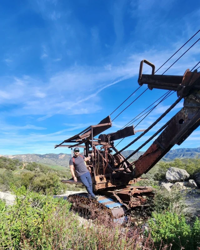 Fossils, limestone, and forgotten machinery make the Coquina Mine Trail in Simi Valley a truly unforgettable hike. 

An active mining operation from 1929–1935, the trail winds abandoned equipment, massive limestone boulders, and fossils as you climb, ending at the main mining site with the largest machinery still in place.

🥾6.2-mile out-and-back trail
🔼 1,053 feet 
🕙3 hours to complete 
📍5715 Evening Sky Drive
👉Get a full list of Simi Valley trails by commenting HikeSimiValley.

📷 @explore.with.drew