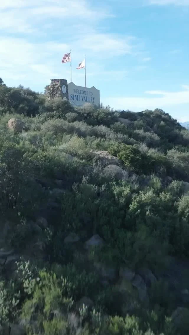 🌄 Mountain views, scenic drives, and so much to do.

Just minutes from LA, Simi Valley offers outdoor adventures, authentic dining, shopping, and a great mix of family-friendly things to do.

Comment “activity” and we’ll DM you a list of things to do during your stay.