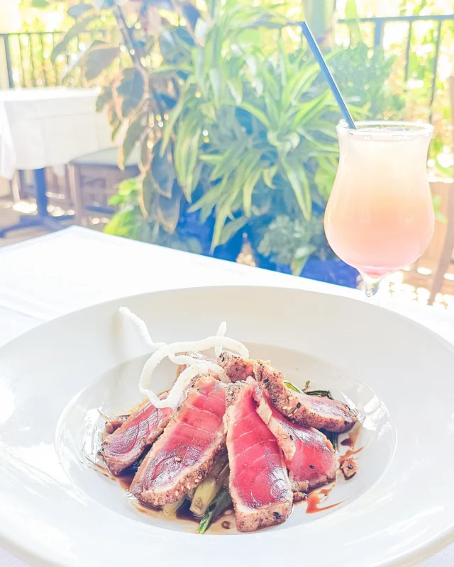 Sushi night, Simi-style 🍣✨

Fresh rolls, bold flavors, and your next favorite spot waiting to be discovered in Simi Valley.

@bluefingrillandsushi 
📍1390 Madera Rd 

@gofishsushibar 📷
📍1555 Simi Town Center Way 

@hikarisushisv 📷
📍690 E Los Angeles Ave

Comment "FOOD" and we'll DM you a restaurant guide.