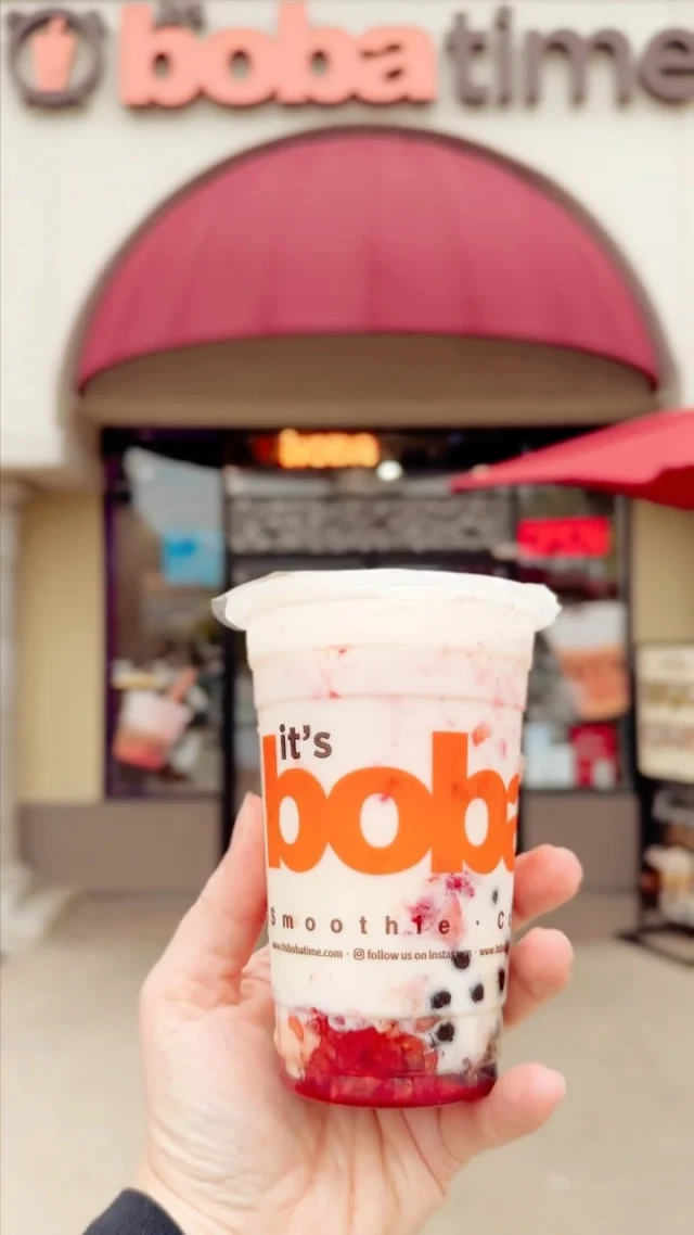 Sip, savor, and treat yourself. 🧋 

With more than 140 customizable drinks plus sweet treats like macarons and shaved ice, @itsbobatime is the perfect stop when those boba cravings hit.

Looking for your next great bite or sip? Comment “FOOD” and we’ll send you a list of Simi Valley restaurants to explore.